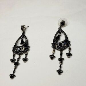 VINTAGE black and grey chandelier dangle crystal earrings.